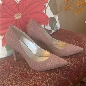 Guess heels